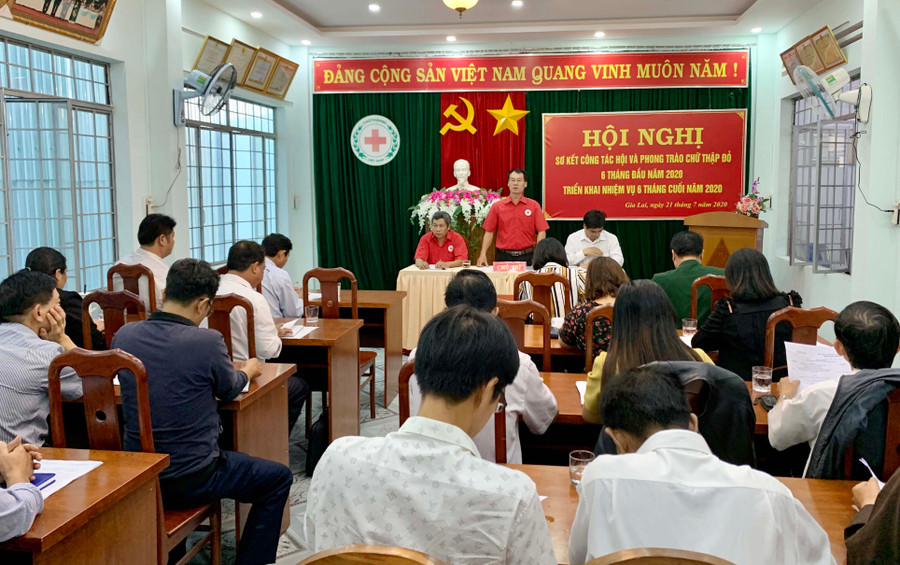 Quang cảnh hội nghị. Ảnh: Như Nguyện Hội Chữ thập đỏ tỉnh sơ kết công tác hội và phong trào chữ thập đỏ 6 tháng đầu năm và triển khai nhiệm vụ 6 tháng cuối năm 2020. Ảnh: Như Nguyện