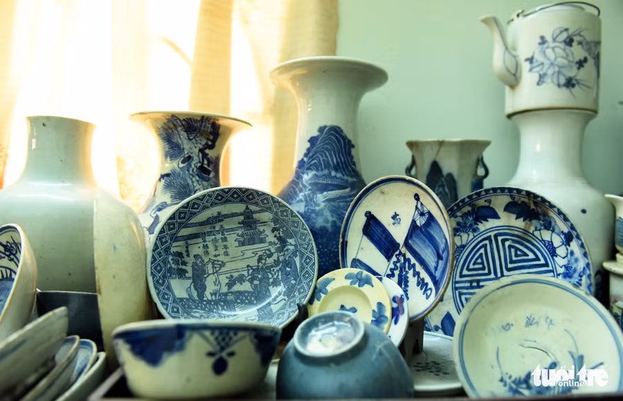 Trong các thú vui của con người thì có thể nói rằng thú sưu tầm đồ cổ là một trong những thú tiêu khiển tao nhã nhưng cũng không kém phần đắt đỏ - Ảnh: DUYÊN PHAN