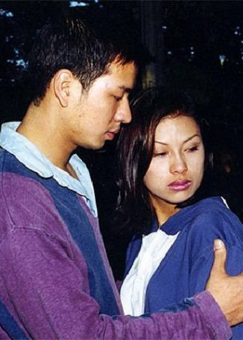 Khánh Ly gặp biến cố trong hôn nhân khi chồng đột ngột qua đời. Ảnh: Cắt từ phim