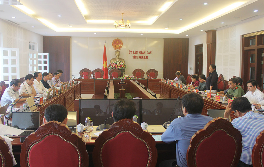 Quang cảnh buổi làm việc. Ảnh: Sơn Ca Quang cảnh buổi làm việc. Ảnh: Sơn Ca