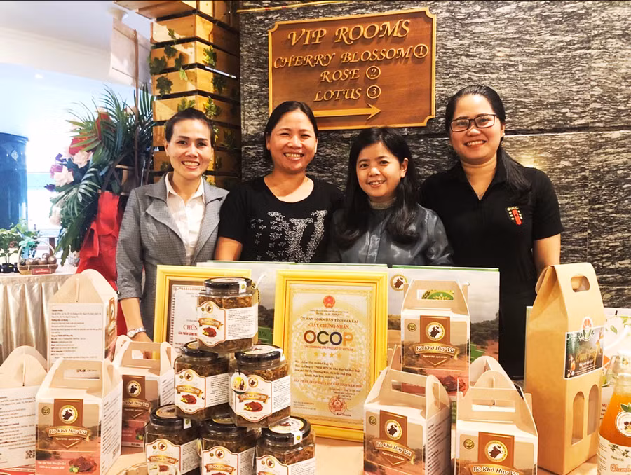 Nhiều HTX trên địa bàn có sản phẩm đạt chứng nhận OCop 3-4 sao cấp tỉnh. Ảnh: Vũ Thảo