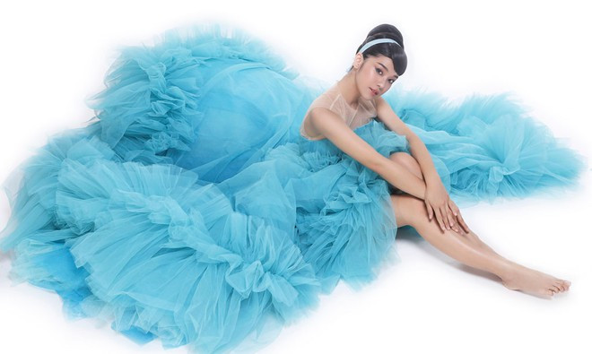 Hoàng Yến Chibi lại trở thành nhân vật cực kỳ quen thuộc mà có lẽ ai cũng biết đến: nàng Lọ Lem Cinderella ẢNH: ALI BÙI