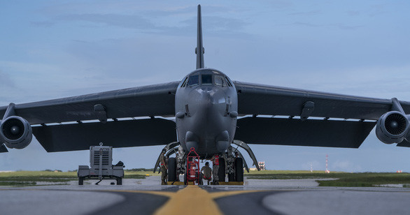Chiếc B-52H hạ cánh ở đảo Guam sau khi tham gia tập trận - Ảnh: AFGSC Chiếc B-52H hạ cánh ở đảo Guam sau khi tham gia tập trận - Ảnh: AFGSC