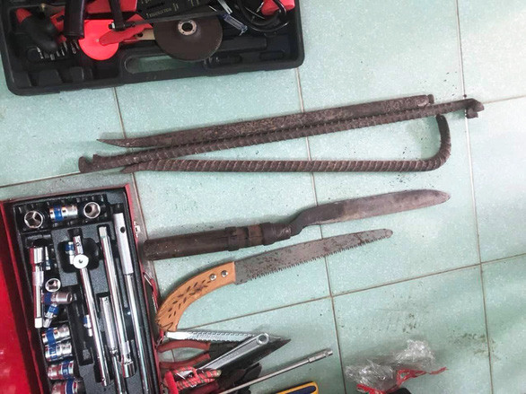 Những vật dụng mà Tuấn Anh dùng để trộm - Ảnh: MẠNH TRƯỜNG Những vật dụng mà Tuấn Anh dùng để trộm - Ảnh: MẠNH TRƯỜNG