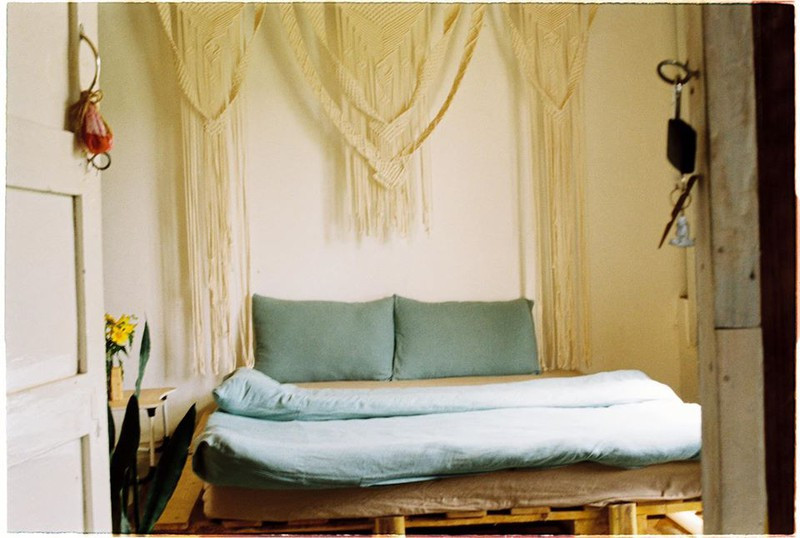 Từng góc nhỏ trong ngôi nhà đều giản dị đến mức đáng yêu.