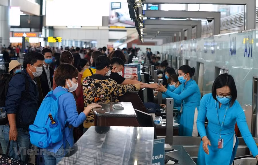 Số lượng khách đã đến và đang ở tại Đà Nẵng dự kiến đạt 80.000 hành khách. (Ảnh: Như Hà/Vietnam+)