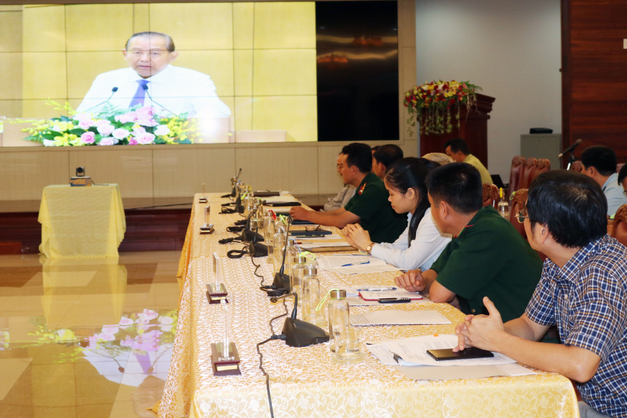 Các đại biểu tại điểm cầu Gia Lai lắng nghe Phó Thủ tướng Thường trực Chính phủ Trương Hòa Bình phát biểu chỉ đạo tại hội nghị. Ảnh: Ngọc Sang Phó Thủ tướng Thường trực Chính phủ Trương Hòa Bình phát biểu chỉ đạo tại hội nghị. Ảnh: Ngọc Sang