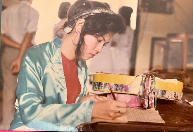 Hình ảnh của ca sĩ Thanh Thảo khi còn ngồi trên ghế nhà trường ẢNH: FBNV