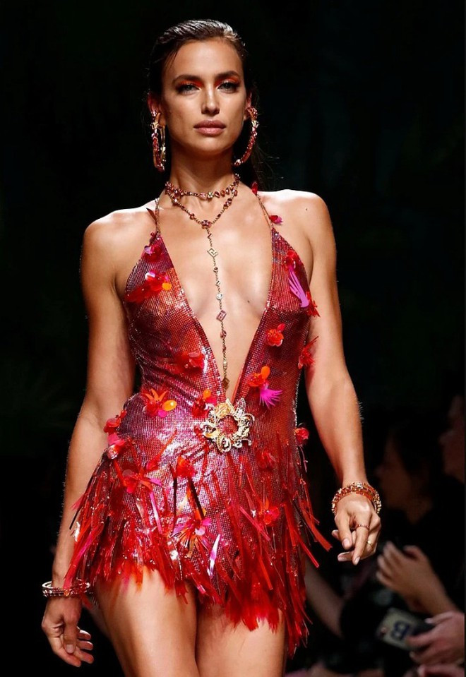  Irina Shayk đã xếp top đầu trong cuộc bình chọn 50 phụ nữ Nga nóng bỏng nhất ẢNH: REUTERS