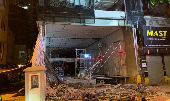 Hiện trường vụ sập giàn giáo - Ảnh: Ngô Nhung
