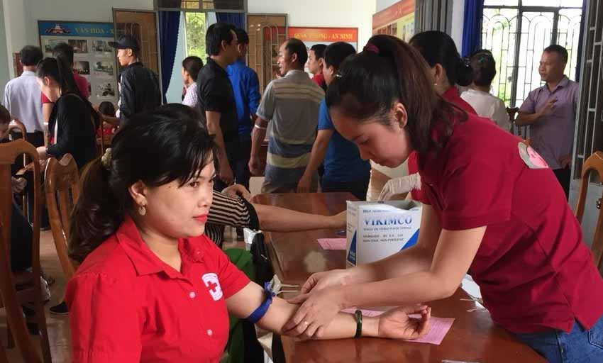 Quy trình lấy máu xét nghiệm. Ảnh: Hồng Ngọc  Quy trình lấy máu xét nghiệm. Ảnh: Hồng Ngọc