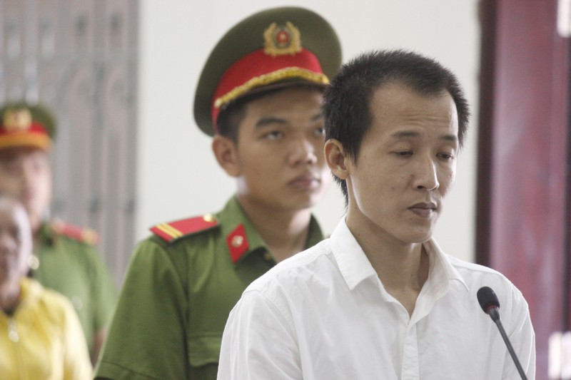 Bị cáo Lê Minh Đăng tại tòa Bị cáo Lê Minh Đăng tại tòa