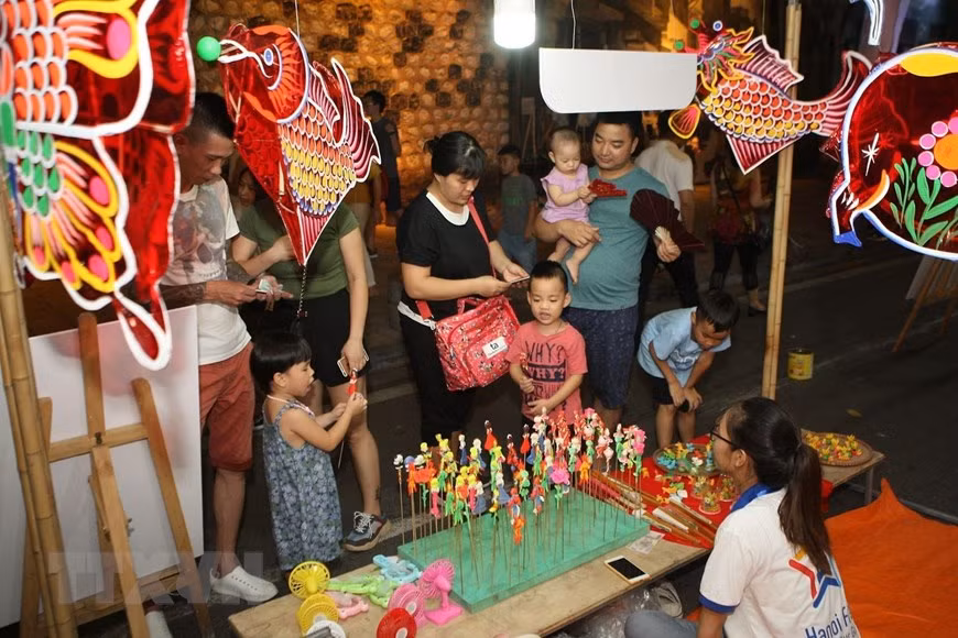 Tết Trung Thu truyền thống năm 2019 nhằm bảo tồn, quảng bá các giá trị văn hóa truyền thống, đem đến cho các cháu thiếu nhi một không gian vui chơi bổ ích và hiểu về các giá trị văn hóa truyền thống