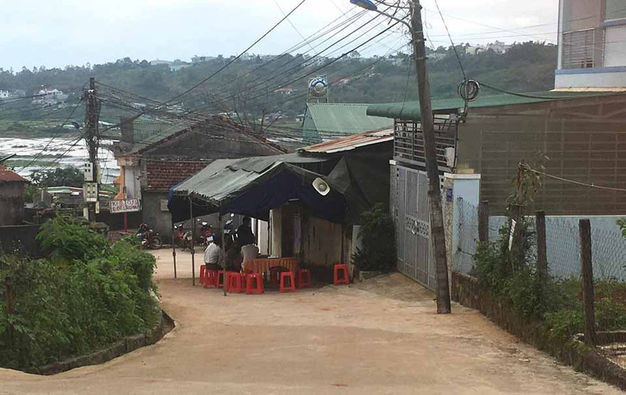 Gia đình đang tổ chức tang lễ cho anh Hội. Ảnh: Văn Ngọc