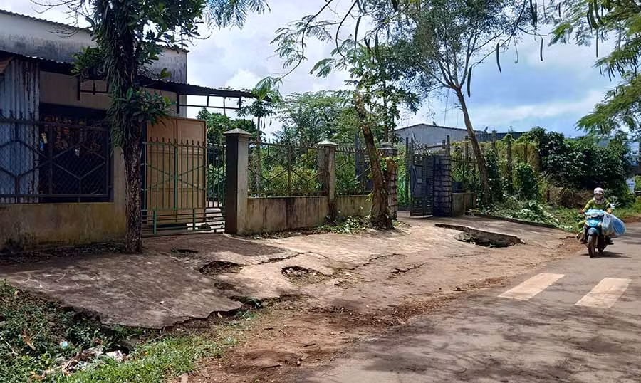  Ngôi nhà của gia đình Luyện ở thôn 1, xã Tân Sơn, TP. Pleiku. Ảnh: H.M