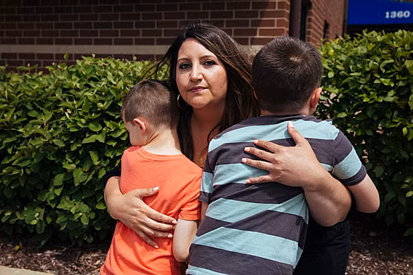 Cô Rizzo rất buồn vì hai con trai của mình mắc chứng tự kỷ