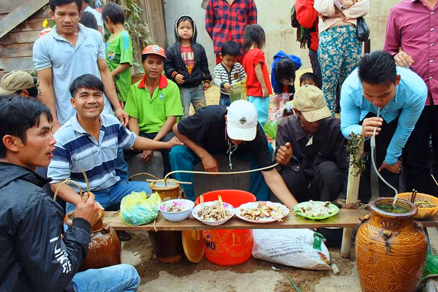  Thịt chuột đồng là một món ăn độc đáo của đồng bào Xê Đăng. Ảnh: D.Y.T