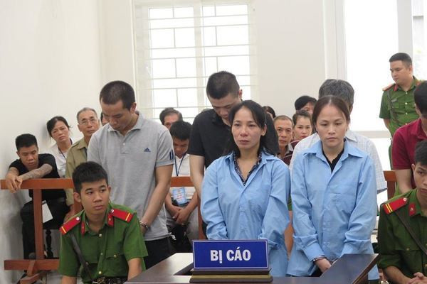  Các bị cáo tại tòa