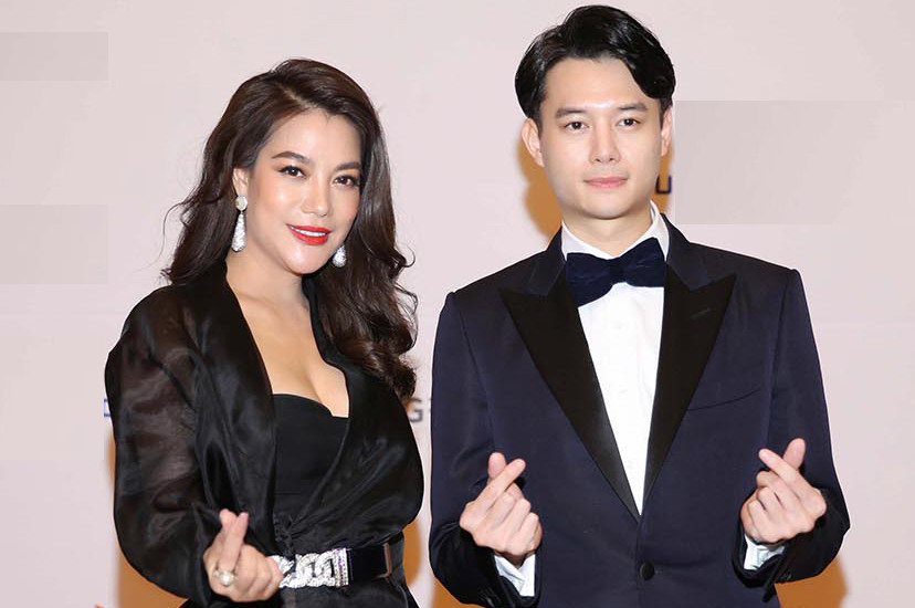 Trong khi Kim Lý công khai tình yêu với Hồ Ngọc Hà thì gần đây xuất hiện tin đồn Trương Ngọc Ánh hẹn hò với Anh Dũng (phim Sống chung với mẹ chồng), nam diễn viên kém cô 14 tuổi. Tuy nhiên cả hai chưa lên tiếng trước thông tin này. 