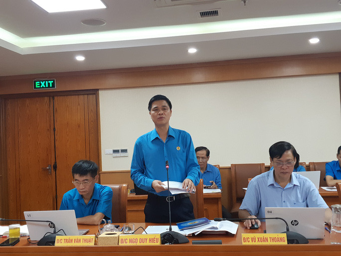 Ông Ngọ Duy Hiểu, Phó Chủ tịch Tổng LĐLĐ Việt Nam, trình bày báo cáo một số vấn đề lớn trong Bộ luật Lao động sửa đổi (lần 3) - Ảnh: Văn Duẩn Ông Ngọ Duy Hiểu, Phó Chủ tịch Tổng LĐLĐ Việt Nam, trình bày báo cáo một số vấn đề lớn trong Bộ luật Lao động sửa đổi (lần 3) - Ảnh: Văn Duẩn