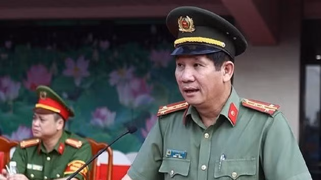  Đại tá Huỳnh Tiến Mạnh. 