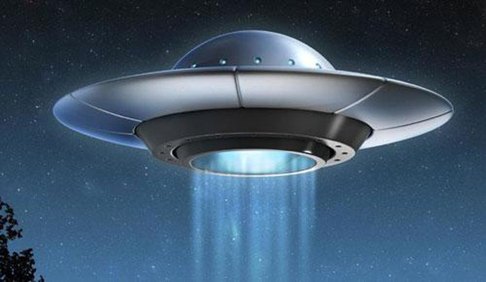  Đại dương rộng lớn và sâu thẳm ẩn chứa nhiều điều bí ẩn mà con người chưa thể giải mã. Thậm chí, nhiều nơi ở dưới đáy biển mà con người chưa hề đặt chân đến khám phá. Vì vậy, người ta đồn đoán người ngoài hành tinh và UFO ẩn náu dưới đáy biển.