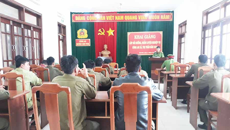 Quang cảnh buổi tập huấn. Ảnh: Quang Lê