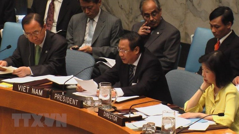 Ngày 17/7/2008, tại trụ sở Liên hợp quốc ở New York (Mỹ), Phó Thủ tướng Phạm Gia Khiêm chủ trì phiên thảo luận của Hội đồng Bảo an Liên hợp quốc về chủ đề 'Trẻ em và xung đột vũ trang.