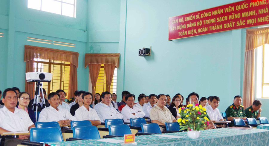 Các học viên tham gia lớp bồi dưỡng. Ảnh: Anh Huy
