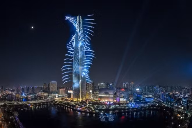  Trải nghiệm ngắm toàn cảnh trên cao từ tòa nhà cao thứ 5 thế giới sẽ là trải nghiệm không thể bỏ qua tại Seoul.