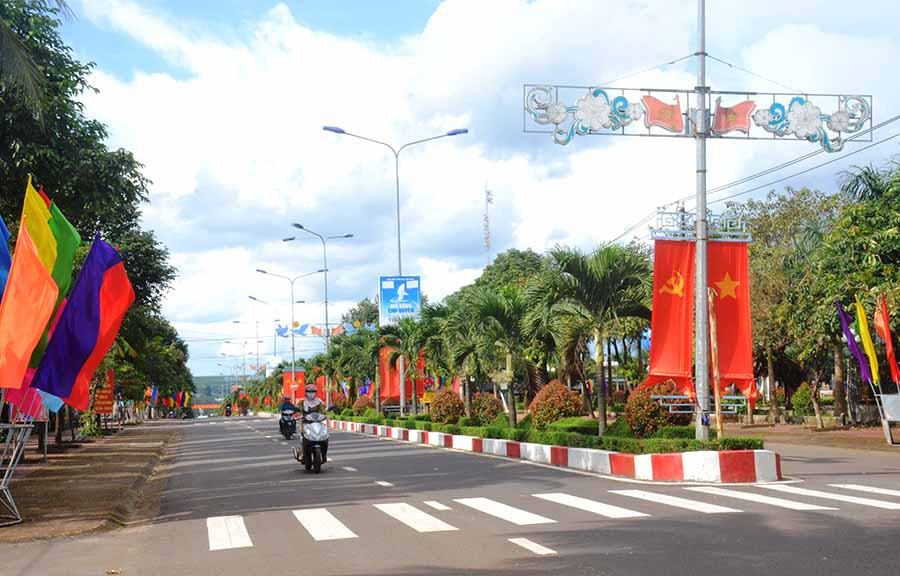 Tỉnh ủy viên, Bí thư Huyện ủy Một góc thị trấn Chư Prông. Ảnh: B.V.H