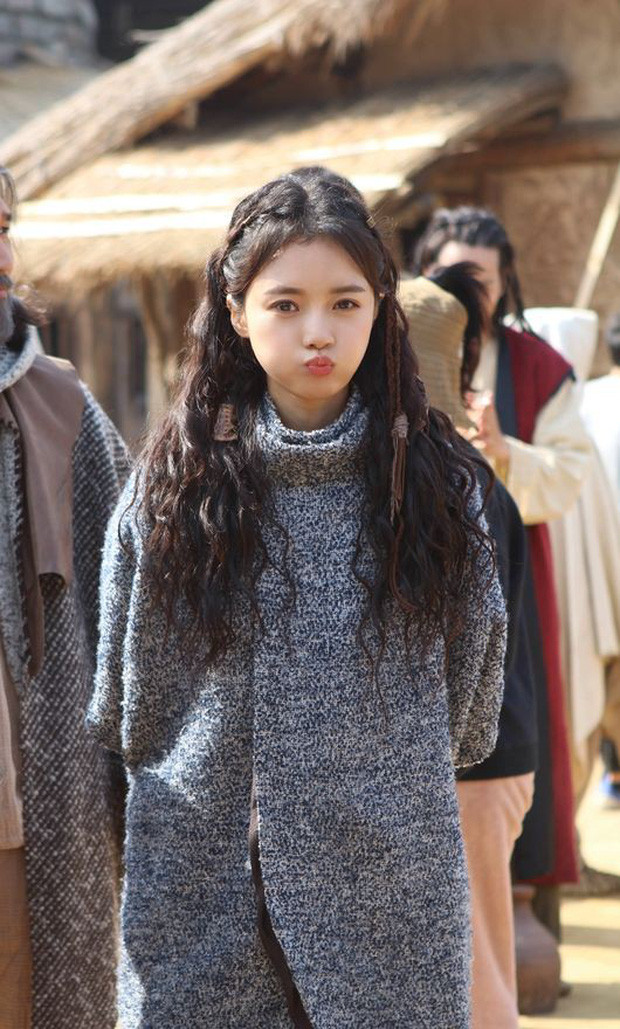  Cận cảnh nhan sắc đáng yêu, gần gũi của Go Bo Kyul.