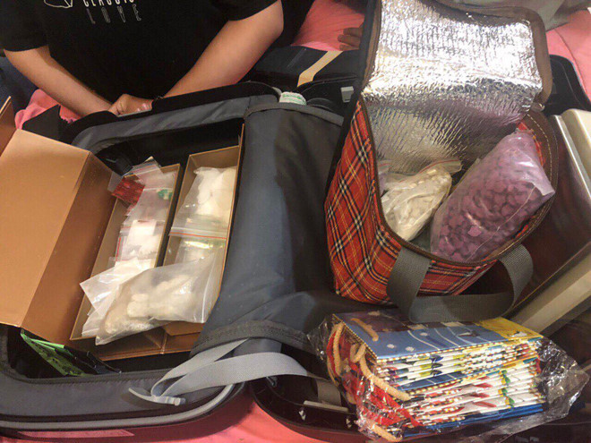 Ma túy giấu trong các vali. Ảnh: Công an cung cấp Ma túy giấu trong các vali. Ảnh: Công an cung cấp