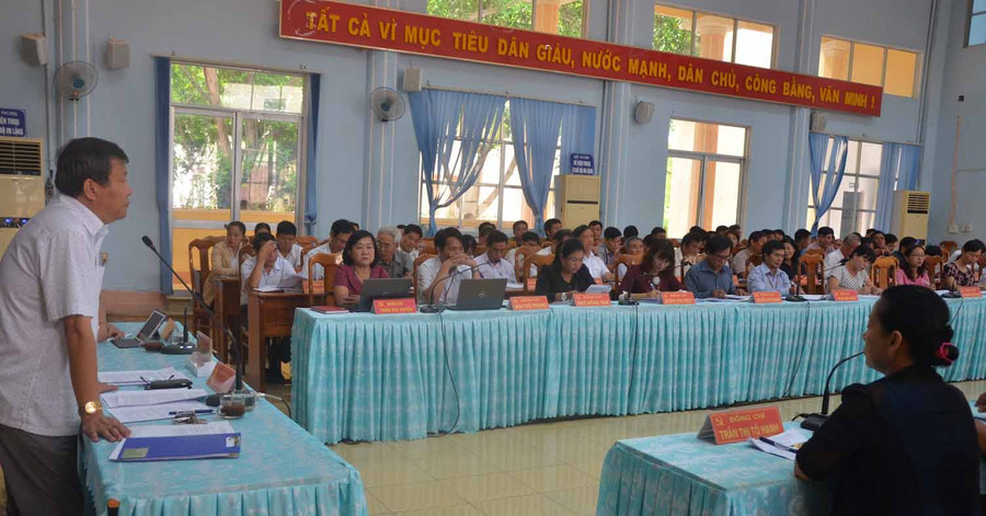 Hội nghị cán bộ chủ hốt thị xã Ayun Pa chuẩn bị đại hội Đảng các cấp. Ảnh: Đức Phương