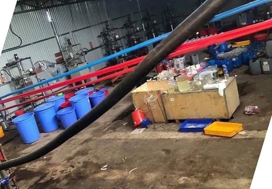  Kho xưởng của Công ty TNHH xuất nhập khẩu Đồng An Viên chứa 13 tấn hóa chất, tiền chất các loại được đựng trong nhiều thùng phi, can nhựa, số chậu… và khoảng 20 tấn thiết bị, máy móc, phục vụ sản xuất trái phép chất ma túy.