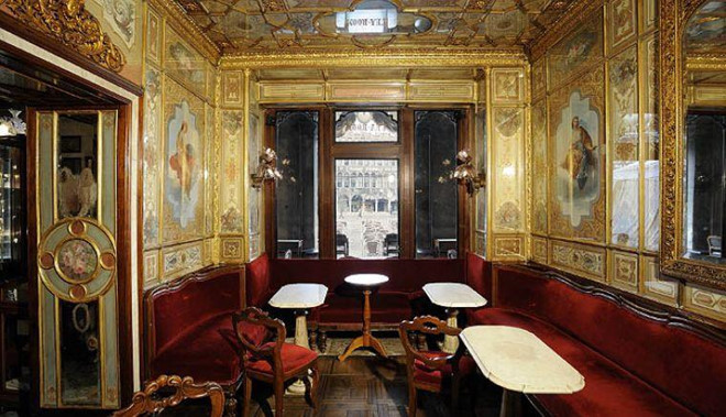  Quán Taveggia thu hút du khách bởi nội thất cổ điển và trang trí đẹp mắt