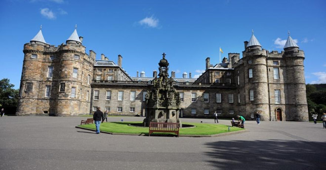 Cung điện cũng là nơi để hoàng gia Anh chọn để tổ chức các cuộc họp quan trọng.