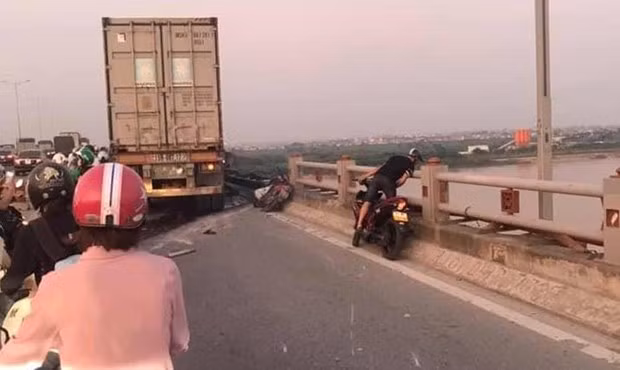  Hiện trường vụ tai nạn. (Ảnh: PV/Vietnam+)