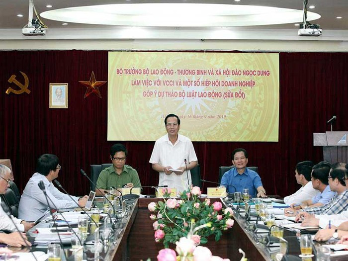 Ông Đào Ngọc Dung, Bộ trưởng Bộ LĐ-TB&XH, phát biểu chỉ đạo tại buổi đối thoại. Ảnh: VL Ông Đào Ngọc Dung, Bộ trưởng Bộ LĐ-TB&XH, phát biểu chỉ đạo tại buổi đối thoại. Ảnh: VL