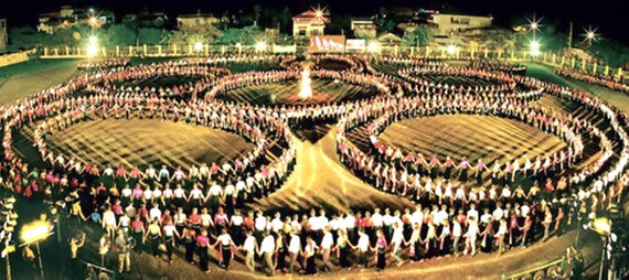  Năm 2013, múa xòe cũng đã lập kỷ lục Việt Nam với 3.000 người tham dự