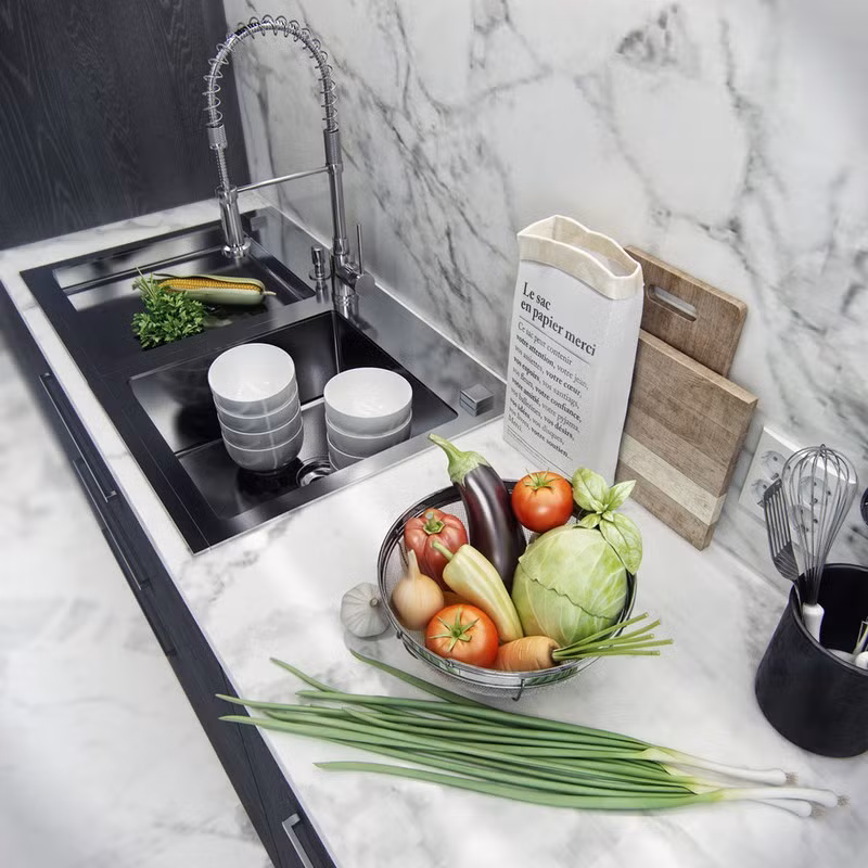 Mặt tủ bếp lát đá dễ dàng làm sạch hàng ngày.