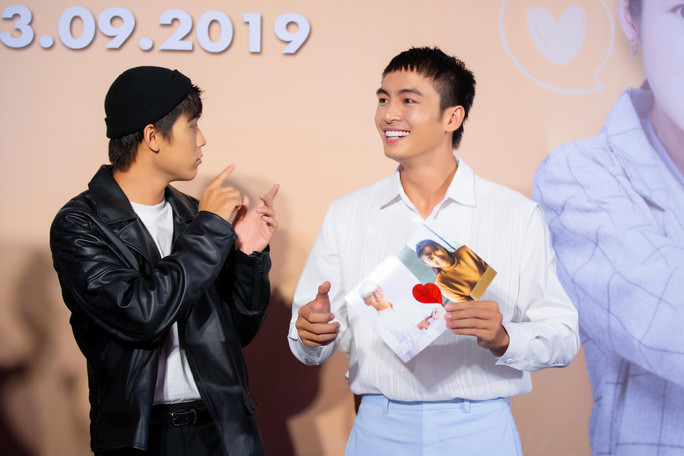  Cùng chia đội chơi trò chơi