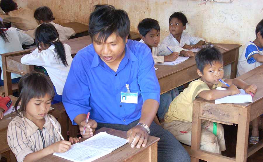 Học sinh dân tộc thiểu số thuộc vùng đặc biệt khó khăn. Ảnh: T.N  Học sinh dân tộc thiểu số thuộc vùng đặc biệt khó khăn. Ảnh: T.N