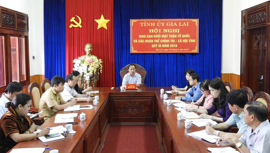 Hội nghị giao ban khối MTTQ và các tổ chức chính trị-xã hội tỉnh. Ảnh: T.N  Hội nghị giao ban khối MTTQ và các tổ chức chính trị - xã hội tỉnh. Ảnh: T.N