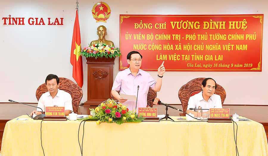 Phó Thủ tướng Vương Đình Huệ phát biểu tại buổi làm việc. Ảnh: ĐỨC THỤY