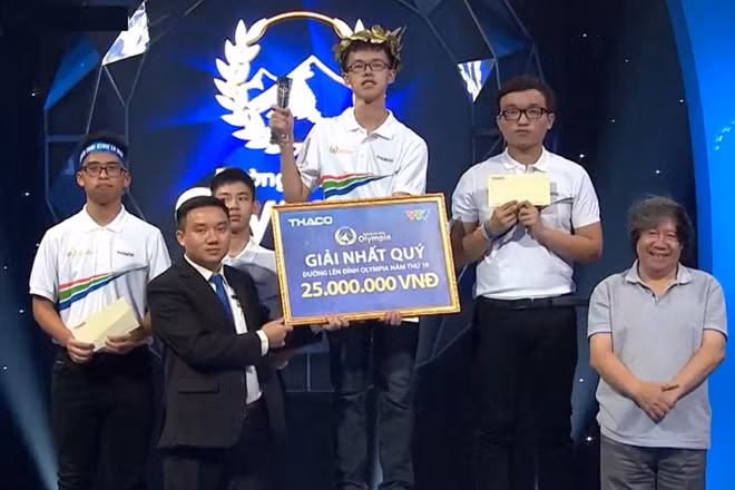 Đoàn Nam Thắng là gương mặt cuối cùng ghi tên mình vào trận chung kết năm. Ảnh cắt từ clip.