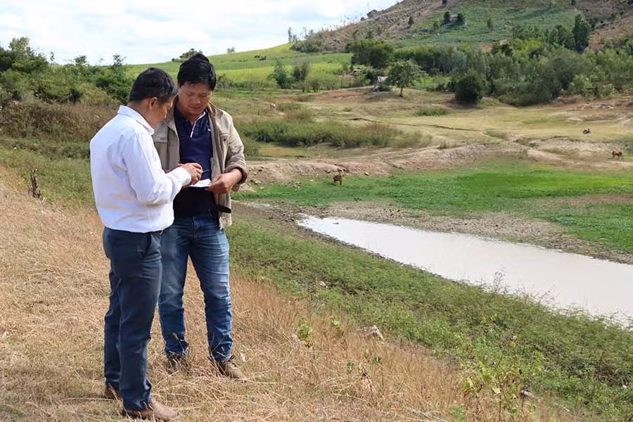Hồ chứa nước của làng Pơ Nang (xã Tú An, thị xã An Khê) có diện tích hơn 5ha những đã kho cạn do nắng hạn.