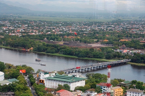 Huế xác định sẽ xây dựng thành phố di sản xanh, sạch, sáng. Ảnh: Võ Thạnh Huế xác định sẽ xây dựng thành phố di sản xanh, sạch, sáng. Ảnh: Võ Thạnh