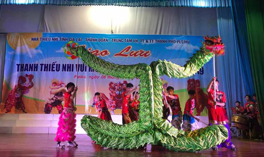 Các đội lân đều có sự đầu tư, có phong cách biểu diễn riêng để đem lại những màn trình diễn ấn tượng. Ảnh: Phan Lài