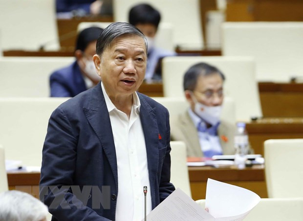 Bộ trưởng Bộ Công an Tô Lâm giải trình, làm rõ một số vấn đề đại biểu Quốc hội nêu. (Ảnh: Doãn Tấn/TTXVN) Bộ trưởng Bộ Công an Tô Lâm giải trình, làm rõ một số vấn đề đại biểu Quốc hội nêu. (Ảnh: Doãn Tấn/TTXVN)